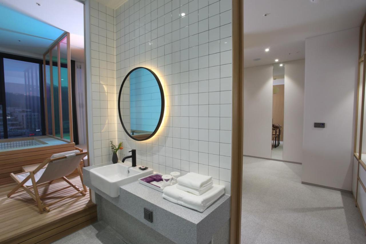 Orchid Hotel ونجو المظهر الخارجي الصورة
