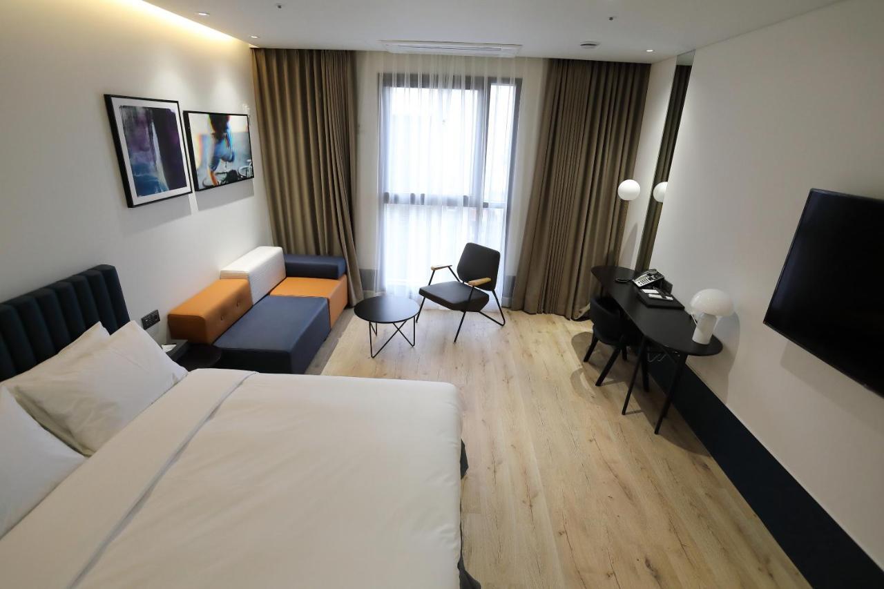 Orchid Hotel ونجو المظهر الخارجي الصورة