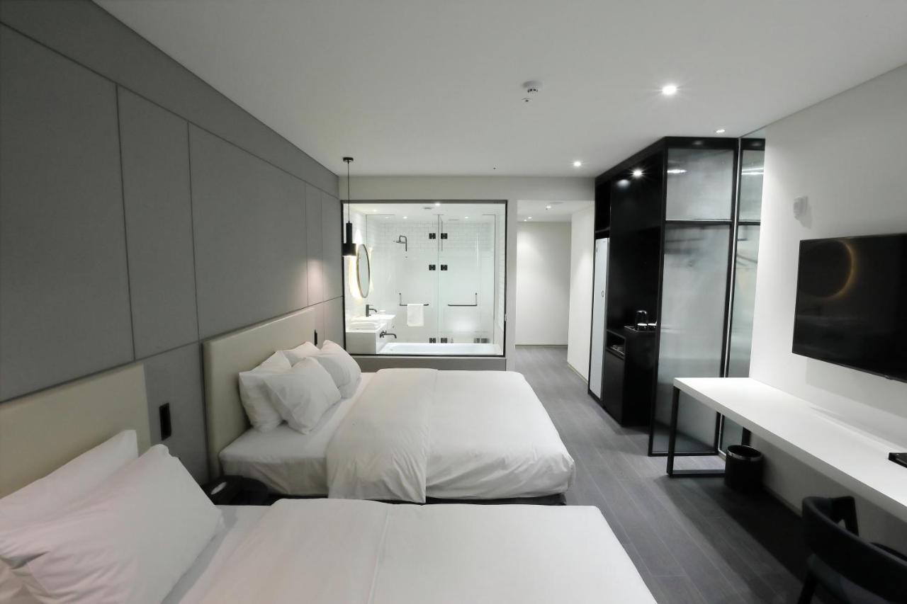 Orchid Hotel ونجو المظهر الخارجي الصورة