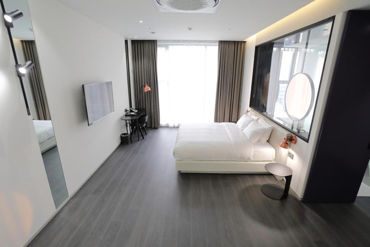 Orchid Hotel ونجو المظهر الخارجي الصورة