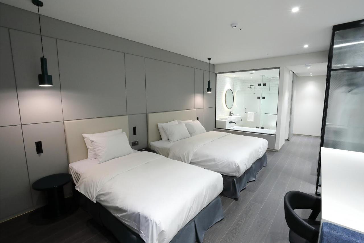 Orchid Hotel ونجو المظهر الخارجي الصورة